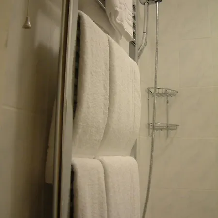 Penzion Lowbyer Manor 4*